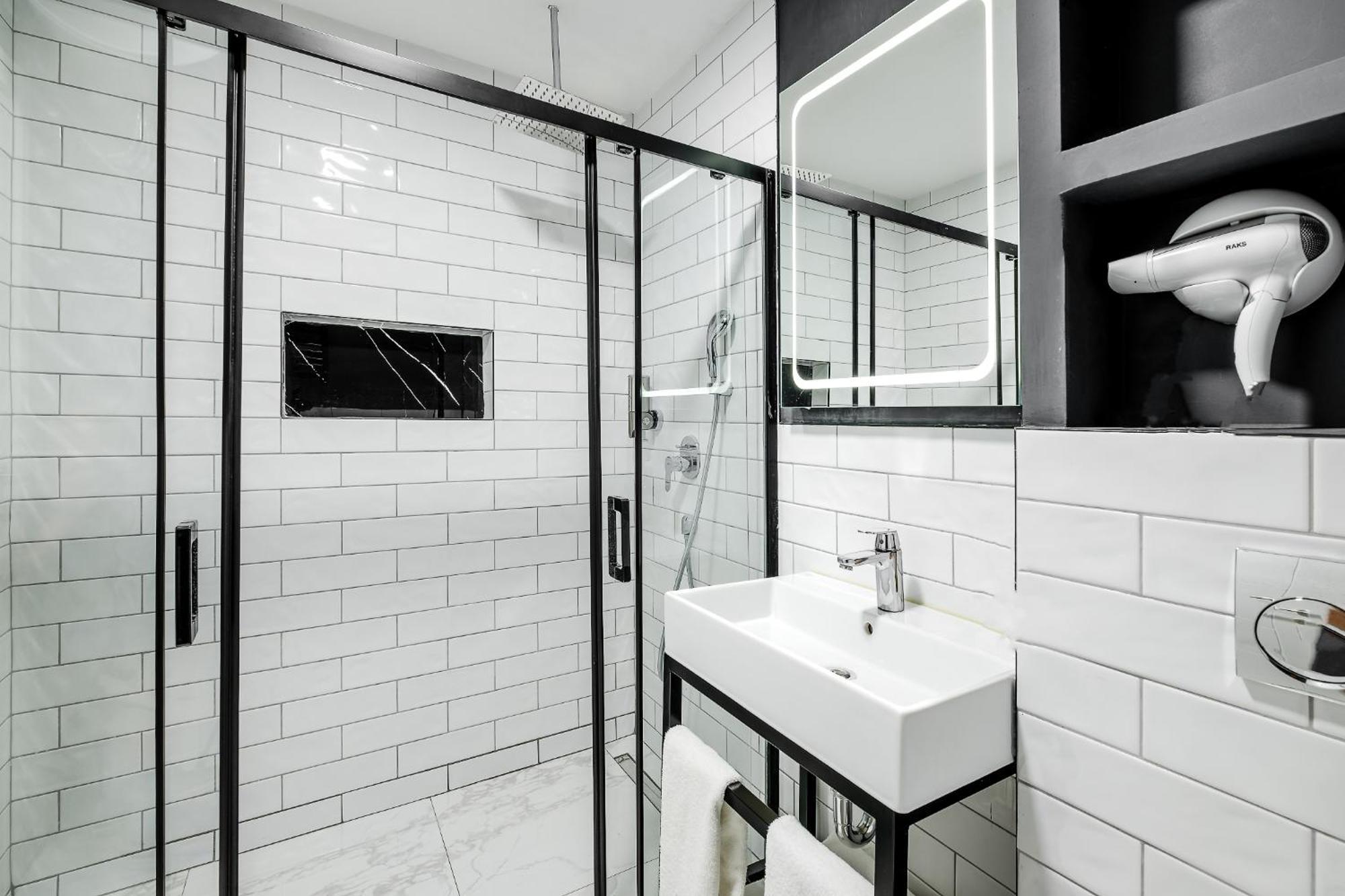 Montenegro Lodge Kavač 객실 사진 Bathroom